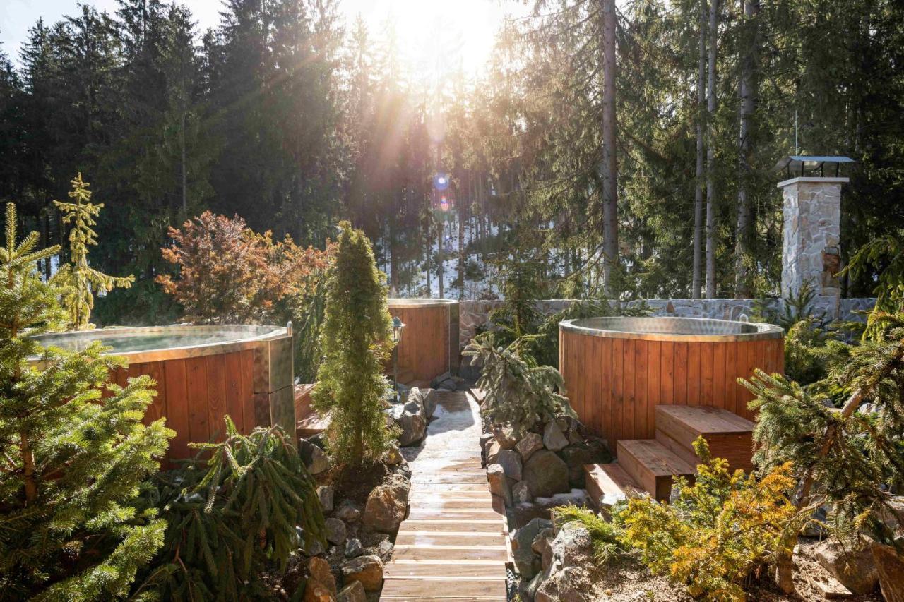 Wellness Hotel Ondrasuv Dvur Bila  Exteriör bild